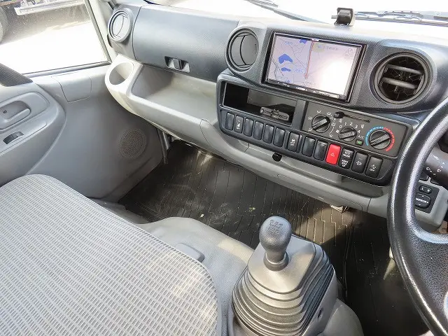 トヨタ ダイナ TKG-XZC605(2WD)の写真15