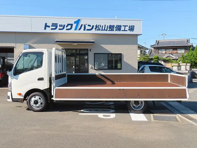 日野 デュトロ 2WG-XZU713M(2WD)の写真8