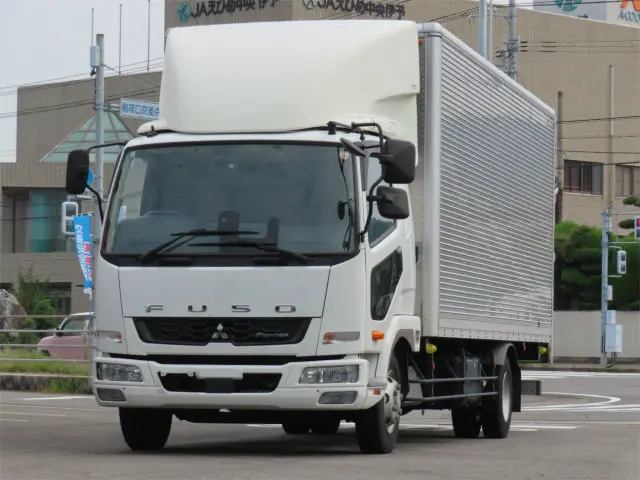 三菱 ファイター 2KG-FK62F(2WD)の写真1