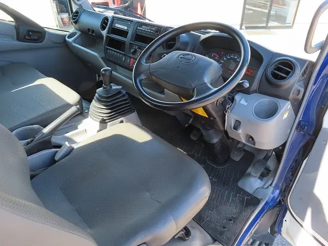 日野 デュトロ TKG-XZU700X(2WD)の写真8