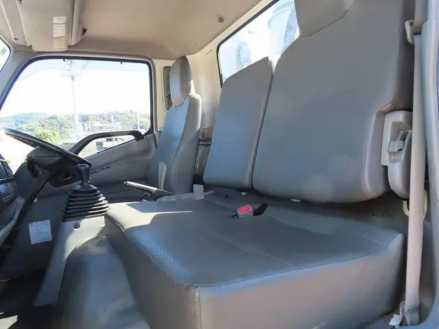 日野 デュトロ TKG-XZU700X(2WD)の写真9