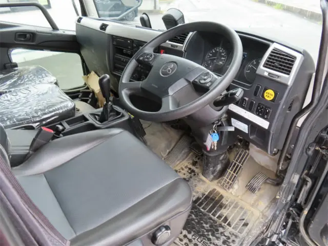 三菱 ファイター 2KG-FK62FZ(2WD)の写真4