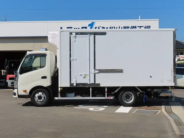 日野 デュトロ 2WG-XZU713N(2WD)の写真3