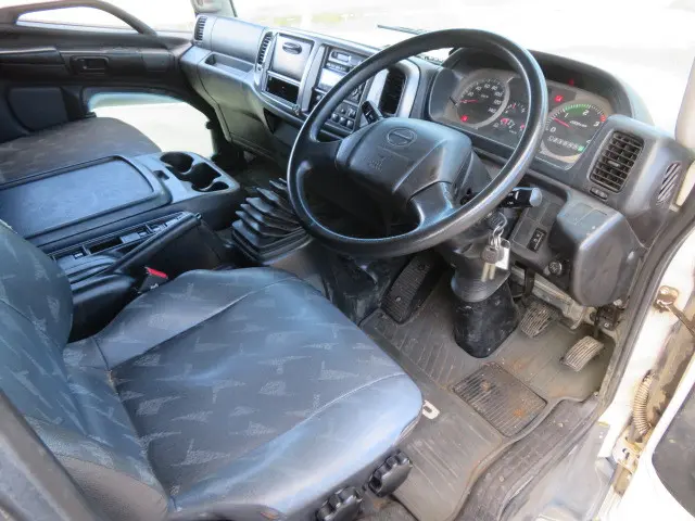 日野 レンジャー SDG-FD7JDAA(2WD)の写真7