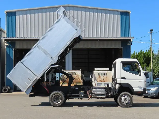 三菱 キャンター 2PG-FGB70(4WD)の写真8