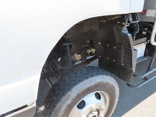 三菱 キャンター 2PG-FGB70(4WD)の写真9
