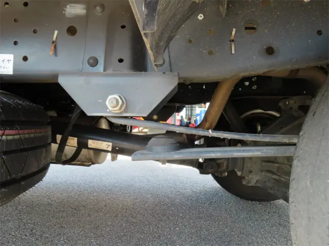 いすゞ エルフ 2RG-NJR88A(2WD)の写真46