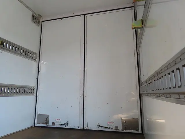 いすゞ エルフ TRG-NMR85AN(2WD)の写真28