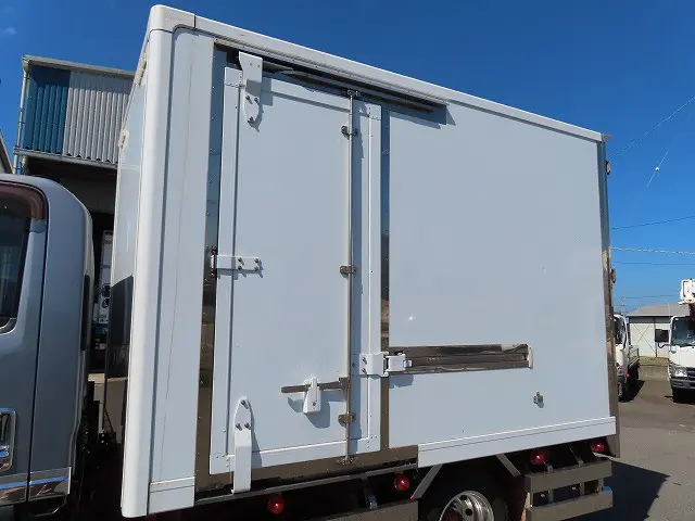 いすゞ エルフ TRG-NMR85AN(2WD)の写真29