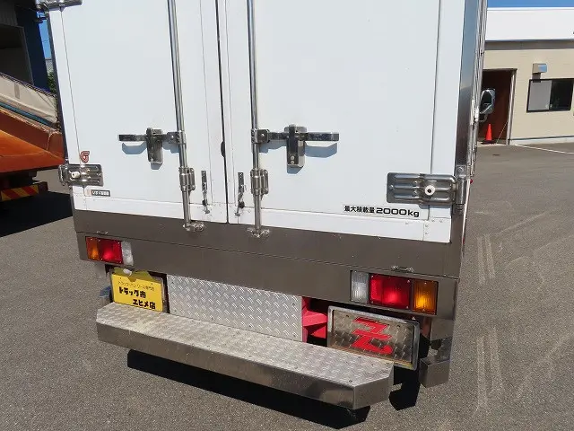 いすゞ エルフ TRG-NMR85AN(2WD)の写真34