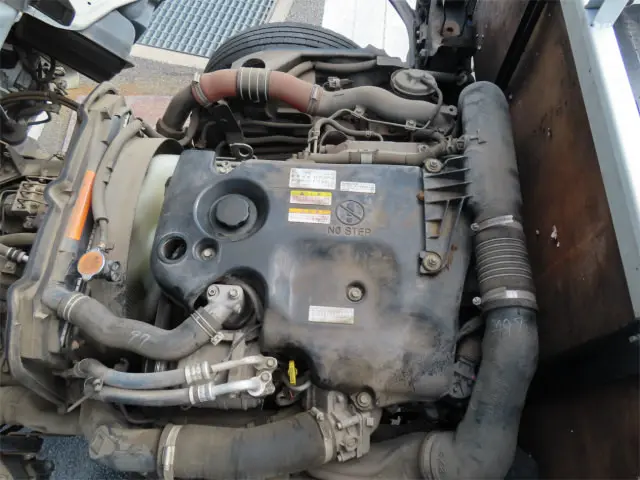 いすゞ エルフ TRG-NHR85A(2WD)の写真5