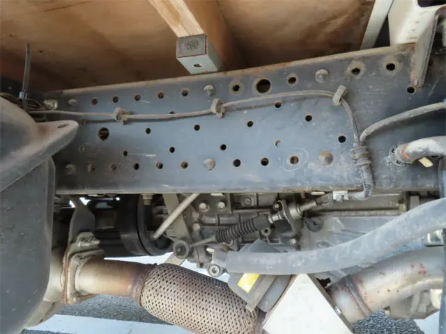 いすゞ エルフ TRG-NHR85A(2WD)の写真6