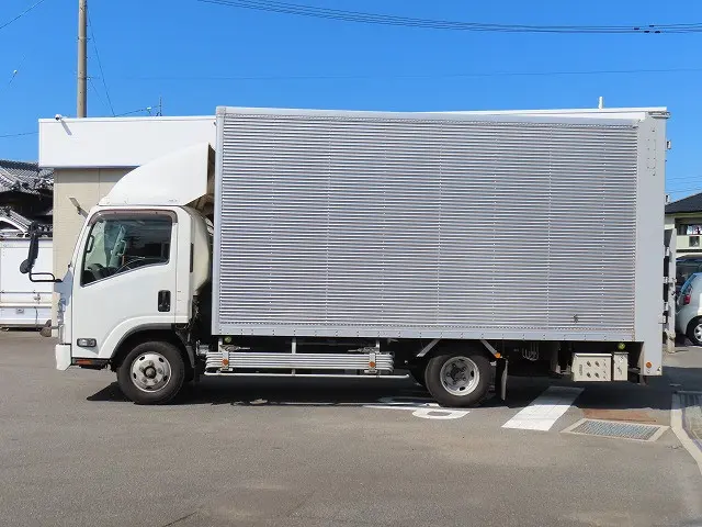 いすゞ エルフ 2RG-NPR88AN(2WD)の写真4
