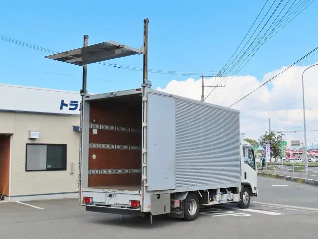 いすゞ エルフ 2RG-NPR88AN(2WD)の写真8