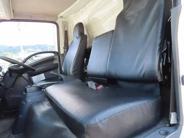 いすゞ エルフ 2RG-NPR88AN(2WD)の写真10