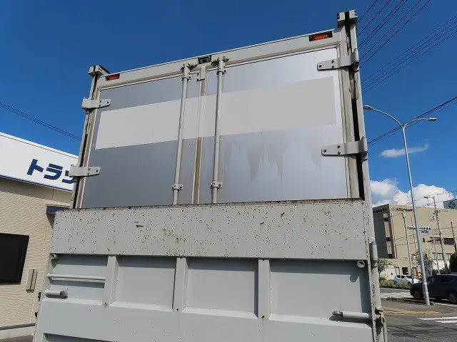 いすゞ エルフ 2RG-NPR88AN(2WD)の写真30