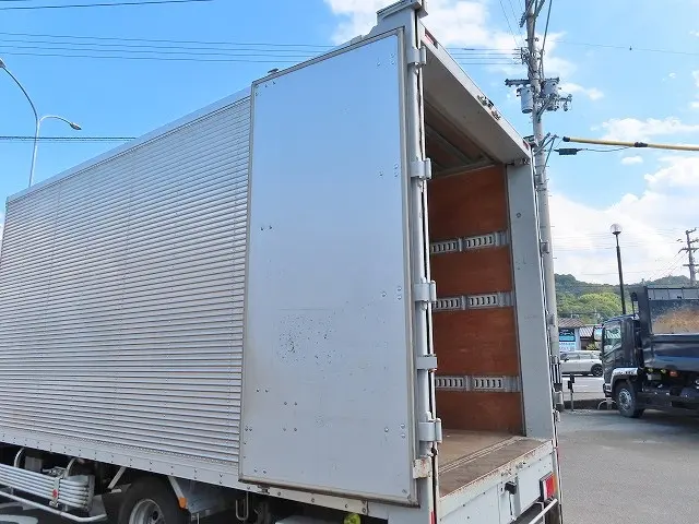 いすゞ エルフ 2RG-NPR88AN(2WD)の写真32