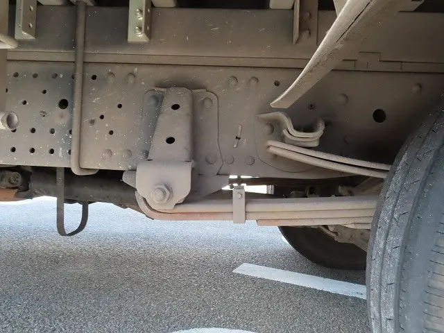 いすゞ エルフ 2RG-NPR88AN(2WD)の写真46