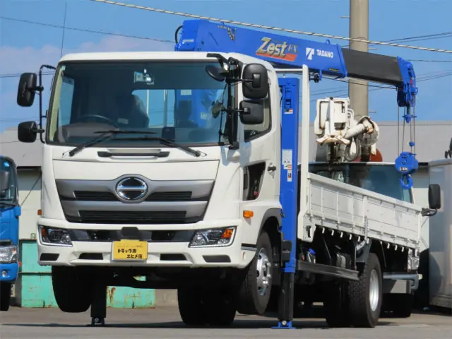 日野 レンジャー 2PG-FC2ABA(2WD)の写真2