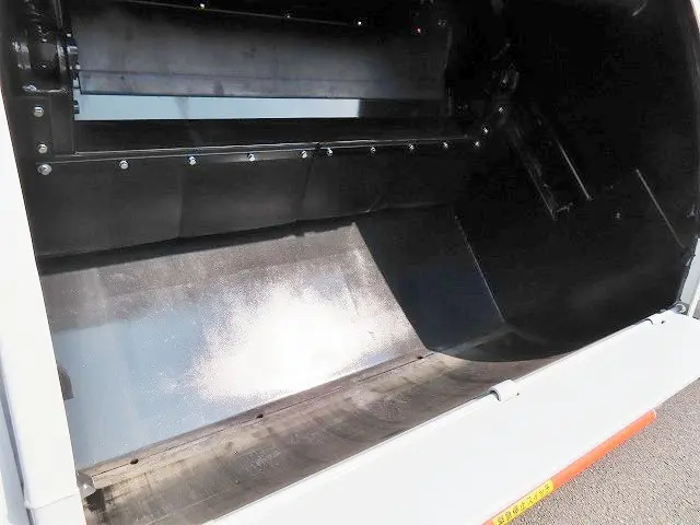 三菱 キャンター 2RG-FEAV0(2WD)の写真32