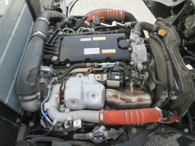 いすゞ エルフ 2RG-NJR88A(2WD)の写真35