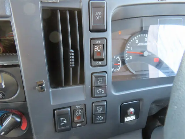 いすゞ エルフ TPG-NPR85AN(2WD)の写真13