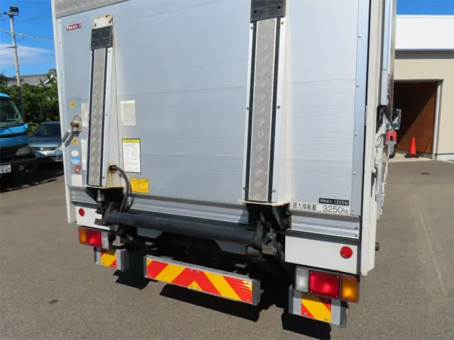 いすゞ エルフ TPG-NPR85AN(2WD)の写真33
