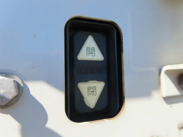 いすゞ エルフ TPG-NPR85AN(2WD)の写真35
