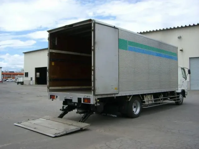 三菱 ファイター KL-FK61HMZ(2WD)の写真9