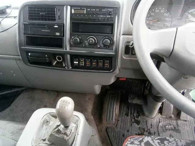 三菱 ファイター KL-FK61HMZ(2WD)の写真20