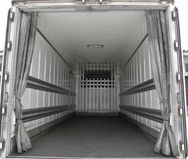 三菱 ファイター KL-FK61FLZ(2WD)の写真9