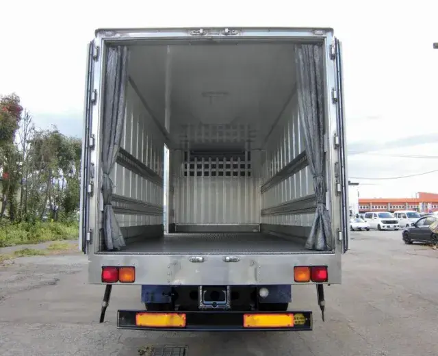 三菱 ファイター KL-FK61FLZ(2WD)の写真10