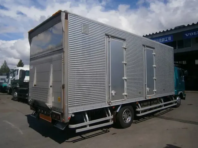 三菱 ファイター KL-FK61FLZ(2WD)の写真2