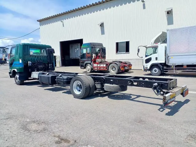 三菱 ファイター PJ-FK64FMZ(2WD)の写真4