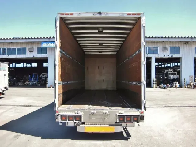 いすゞ フォワード PA-FRR34P4(2WD)の写真9