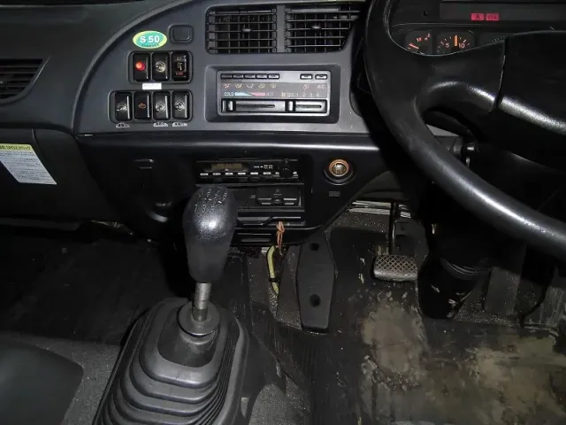 いすゞ フォワード PA-FRR34P4(2WD)の写真20