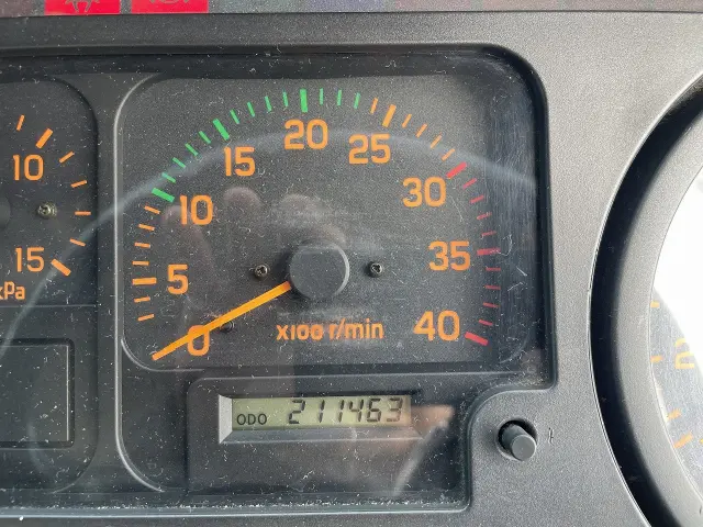 いすゞ フォワード PA-FRR34P4(2WD)の写真24