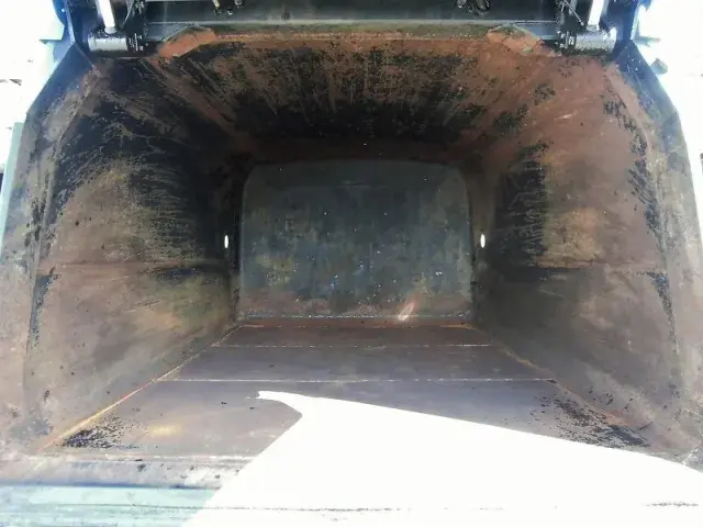 いすゞ フォワード PB-FRS35G3J(4WD)の写真8