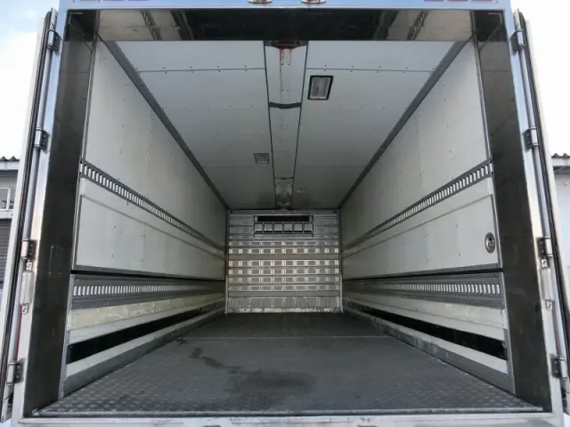 日野 レンジャー ADG-FD7JLWA(2WD)の写真8