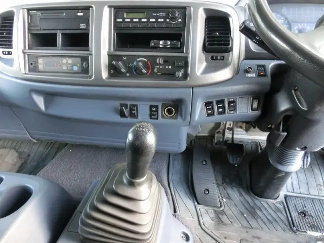 日野 レンジャー ADG-FD7JLWA(2WD)の写真23