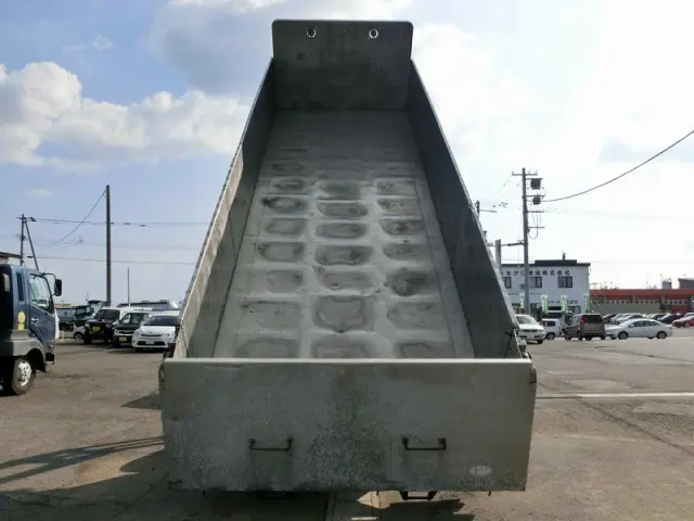 いすゞ ギガ PJ-CYZ51Q5(6x4)の写真7