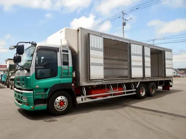 いすゞ ギガ PKG-CYL77V8(6x2)の写真10