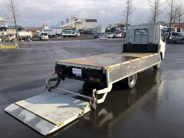 三菱 キャンター TPG-FEA50(2WD)の写真10