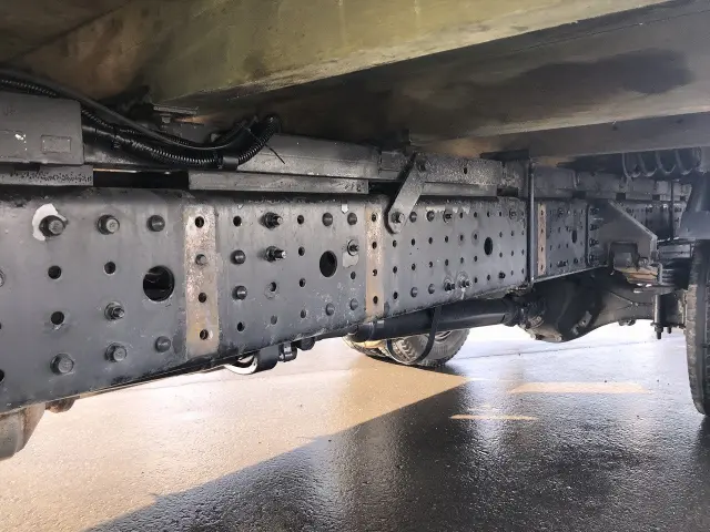 三菱 キャンター TPG-FEA50(2WD)の写真13