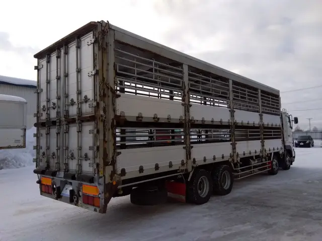 日野 プロフィア BDG-FW1EXYG(8x4)の写真6