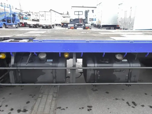 いすゞ ギガ PJ-CYJ51W5(8x4)の写真12