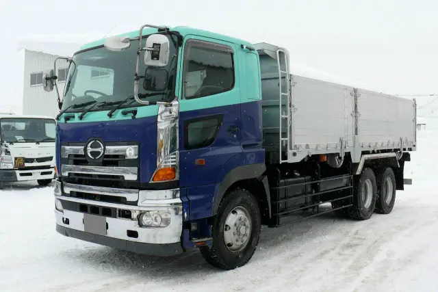 日野 プロフィア PK-FS1EPWA(6x4)の写真3