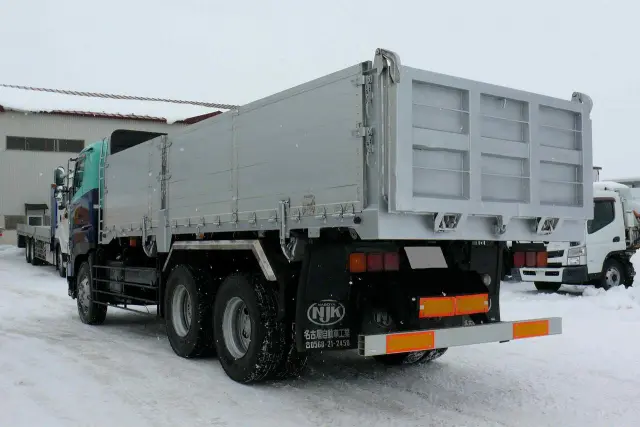 日野 プロフィア PK-FS1EPWA(6x4)の写真4