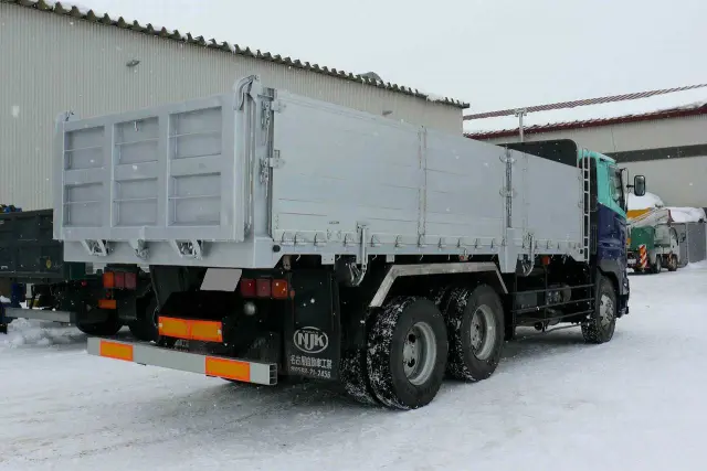 日野 プロフィア PK-FS1EPWA(6x4)の写真6