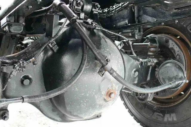 日野 プロフィア PK-FS1EPWA(6x4)の写真15